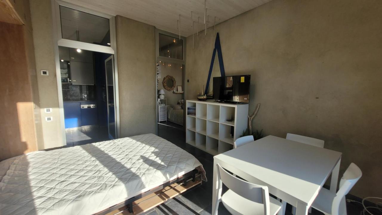 Apartamento Miledy Monolocale Direttamente Sul Mare Marina di Castagneto Carducci Exterior foto