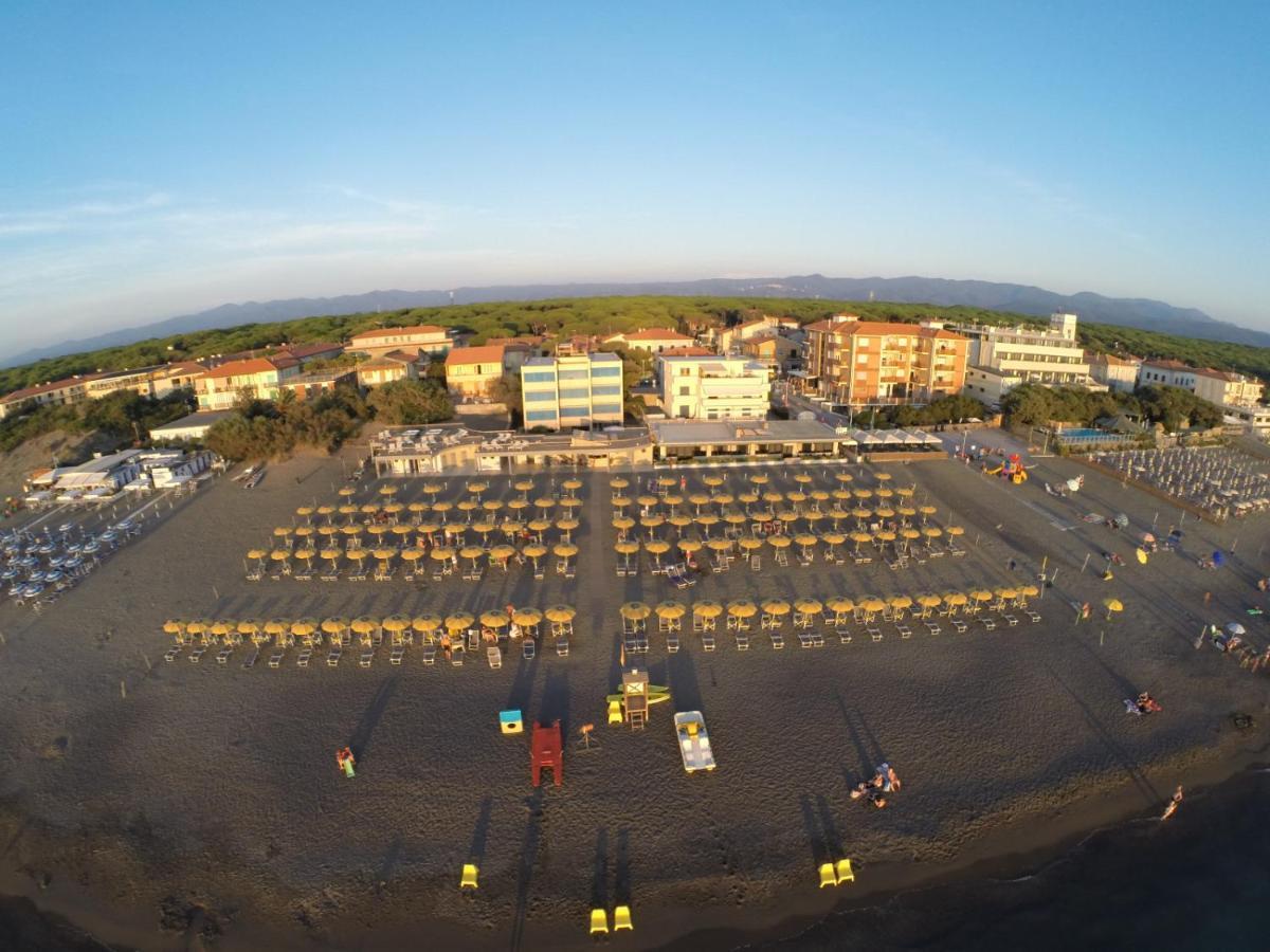 Apartamento Miledy Monolocale Direttamente Sul Mare Marina di Castagneto Carducci Exterior foto