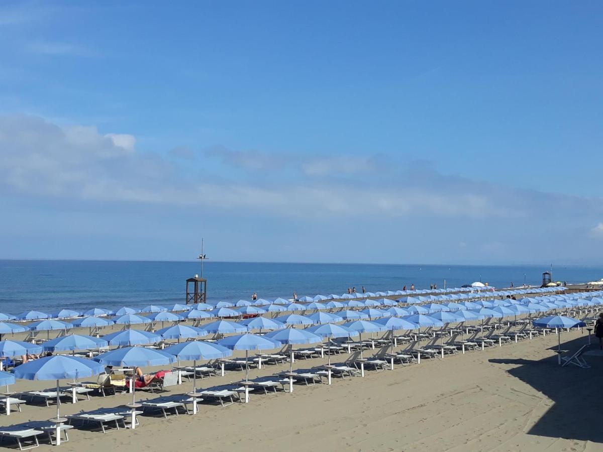 Apartamento Miledy Monolocale Direttamente Sul Mare Marina di Castagneto Carducci Exterior foto